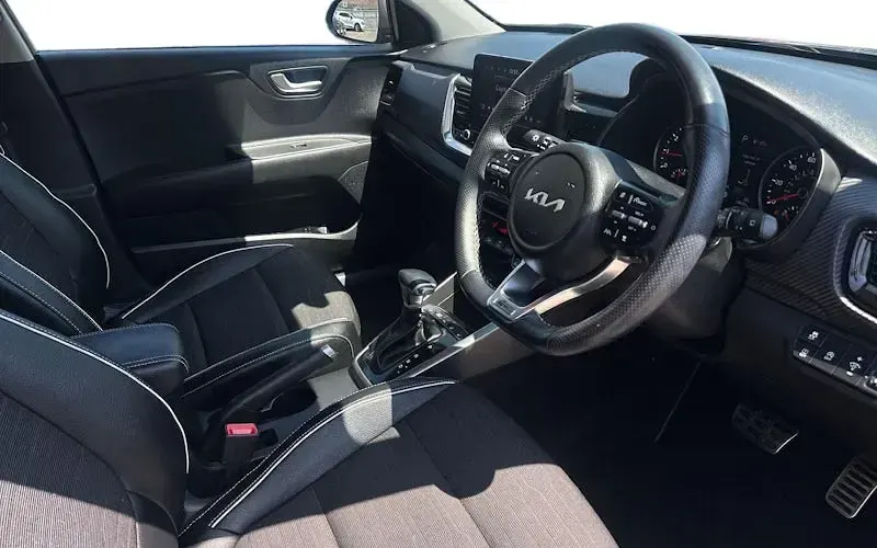 Used Kia Stonic GT-Line S 120 HP (88 kW) 2023 Grey SUV