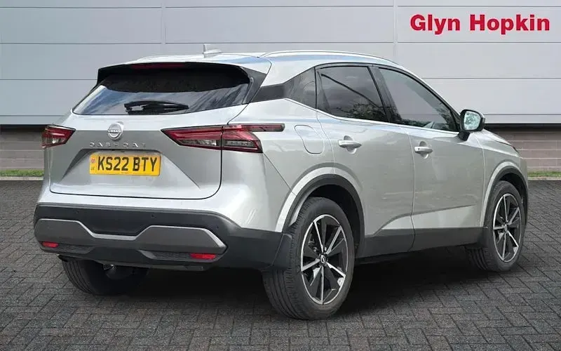 Used Nissan Qashqai Tekna 158 HP (116 kW) 2022 Silver SUV