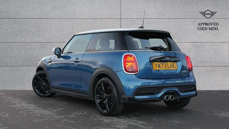 Used Mini Cooper S Exclusive 176 HP (129 kW) 2024 Blue Hatchback