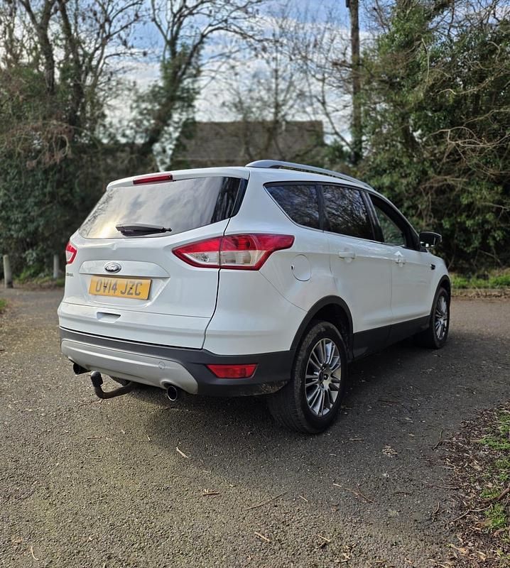 Used Ford Kuga Titanium 2014 White SUV
