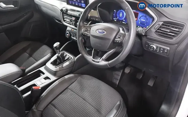 Used Ford Kuga Titanium 150 HP (110 kW) 2021 White SUV