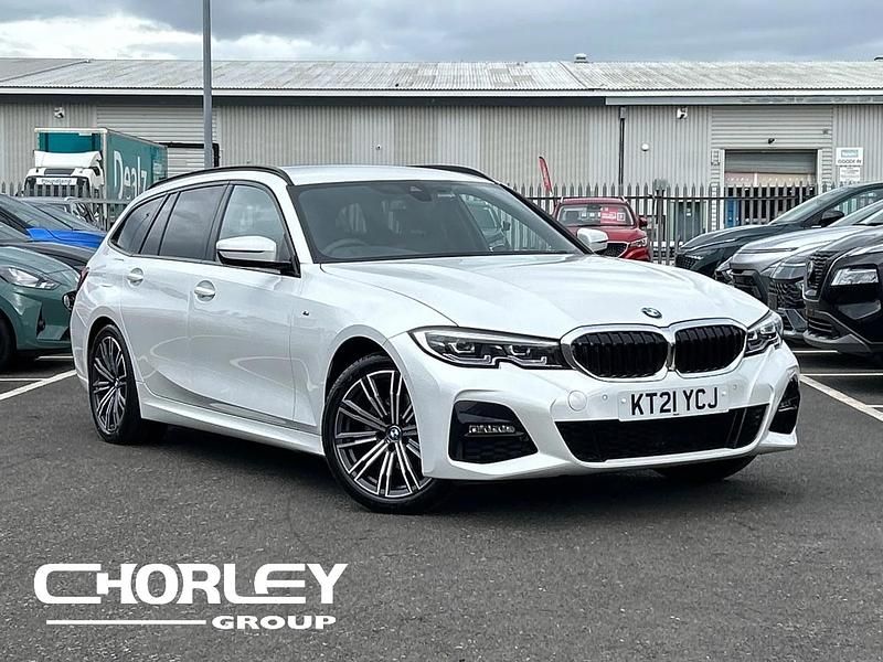 White Used 2021 BMW 320 M Sport Estate | £25,708 (Fair price) - Image 1/4