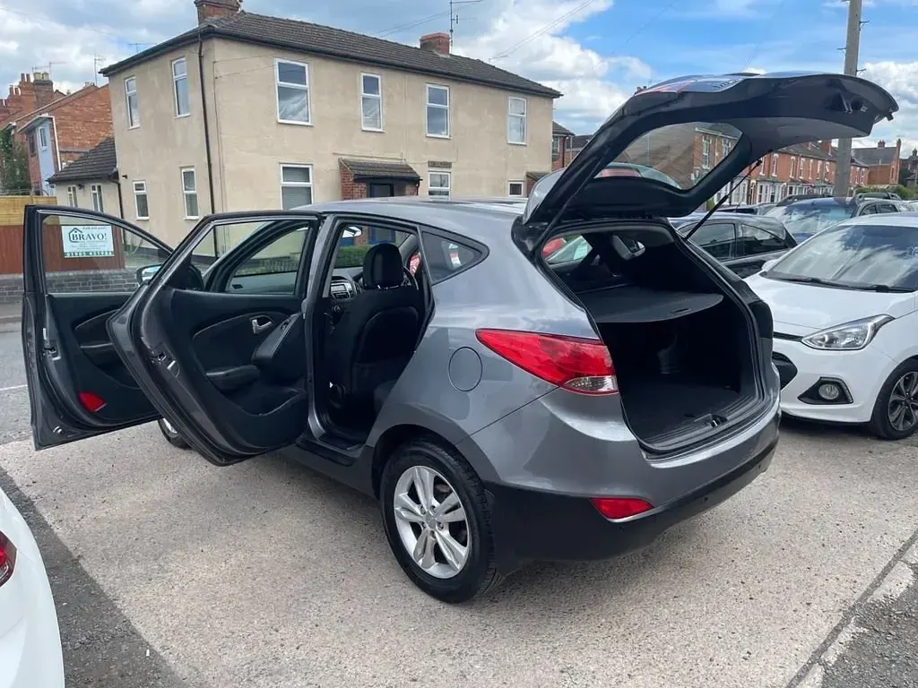 Begagnad Hyundai ix35 Style 135 HK (99 kW) 2012 Grå SUV