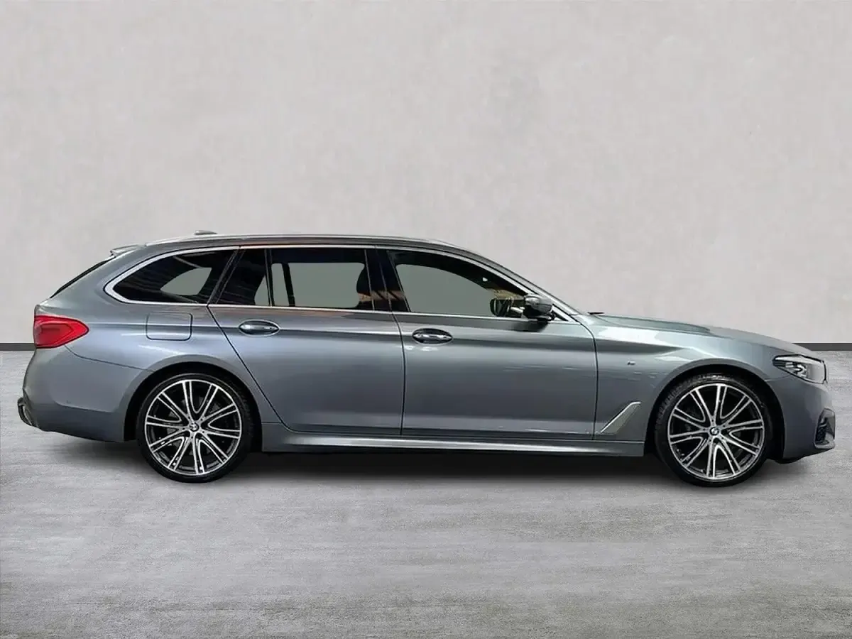 Used BMW 530 M Sport 265 HP (194 kW) 2018 Blue Estate