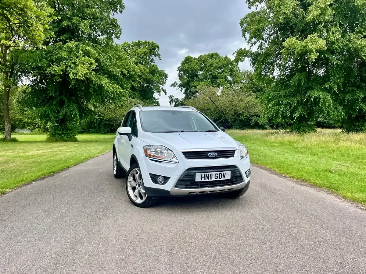 Used Ford Kuga Titanium 163 HP (119 kW) 2011 White SUV