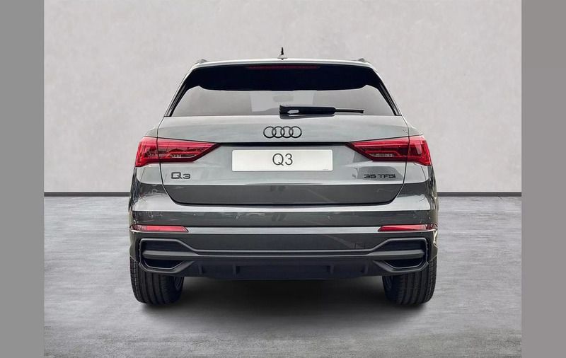 Used Audi Q3 Black Edition 147 HP (108 kW) 2024 Other SUV