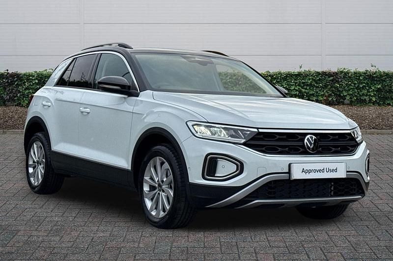 Pure white Used 2025 VW T-Roc Match SUV | £26,985 (Expensive) - Image 1/4