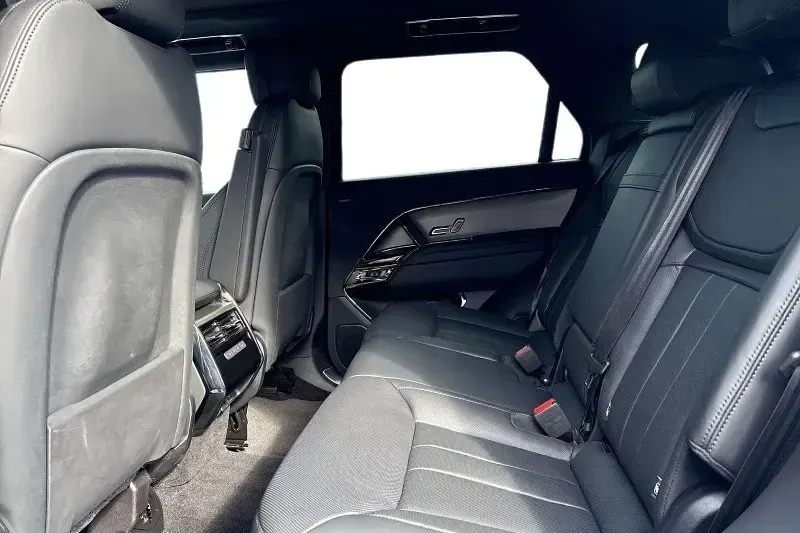 Second-hand Land Rover Range Rover Sport SE Dynamic 2023 Alb SUV