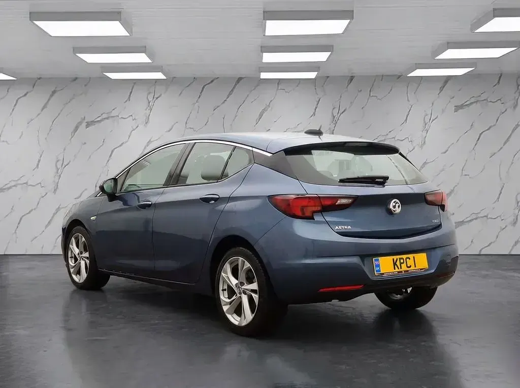 Used Vauxhall Astra SRi 136 HP (100 kW) 2015 Blue Hatchback