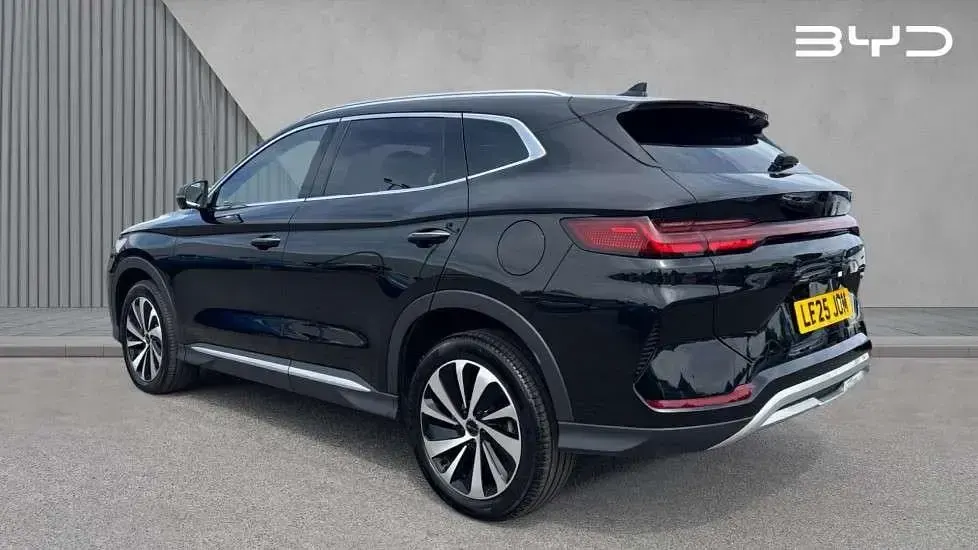 Used BYD Seal U Boost 218 HP (160 kW) 2025 Black SUV