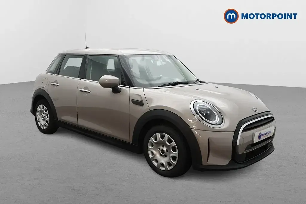 Used Mini ONE Classic 102 HP (75 kW) 2021 Hatchback