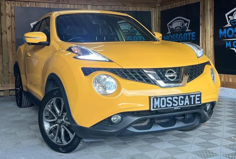 Yellow Used 2015 Nissan Juke Tekna SUV | £7,995 (Fair price) - Image 1/4