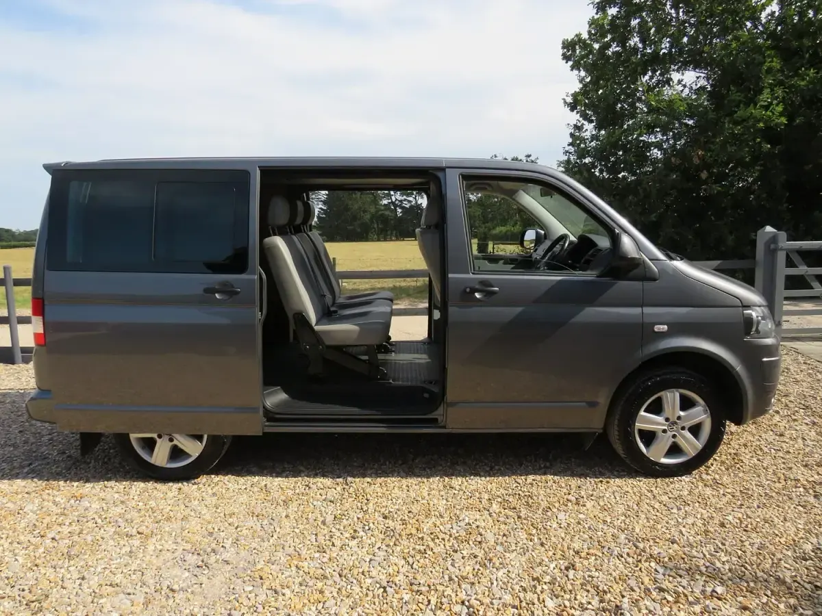 Used VW T5 140 HP (102 kW) 2012 Grey Van