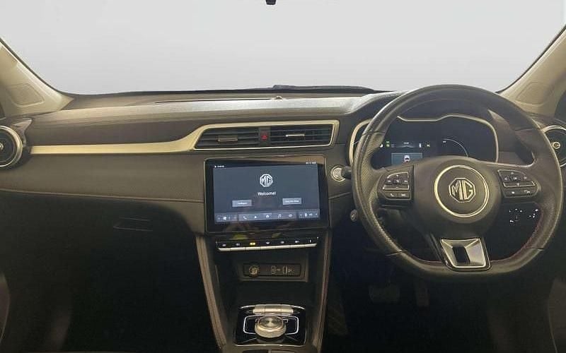 Used MG ZS Trophy 114 kW (156 HP) 2022 White SUV