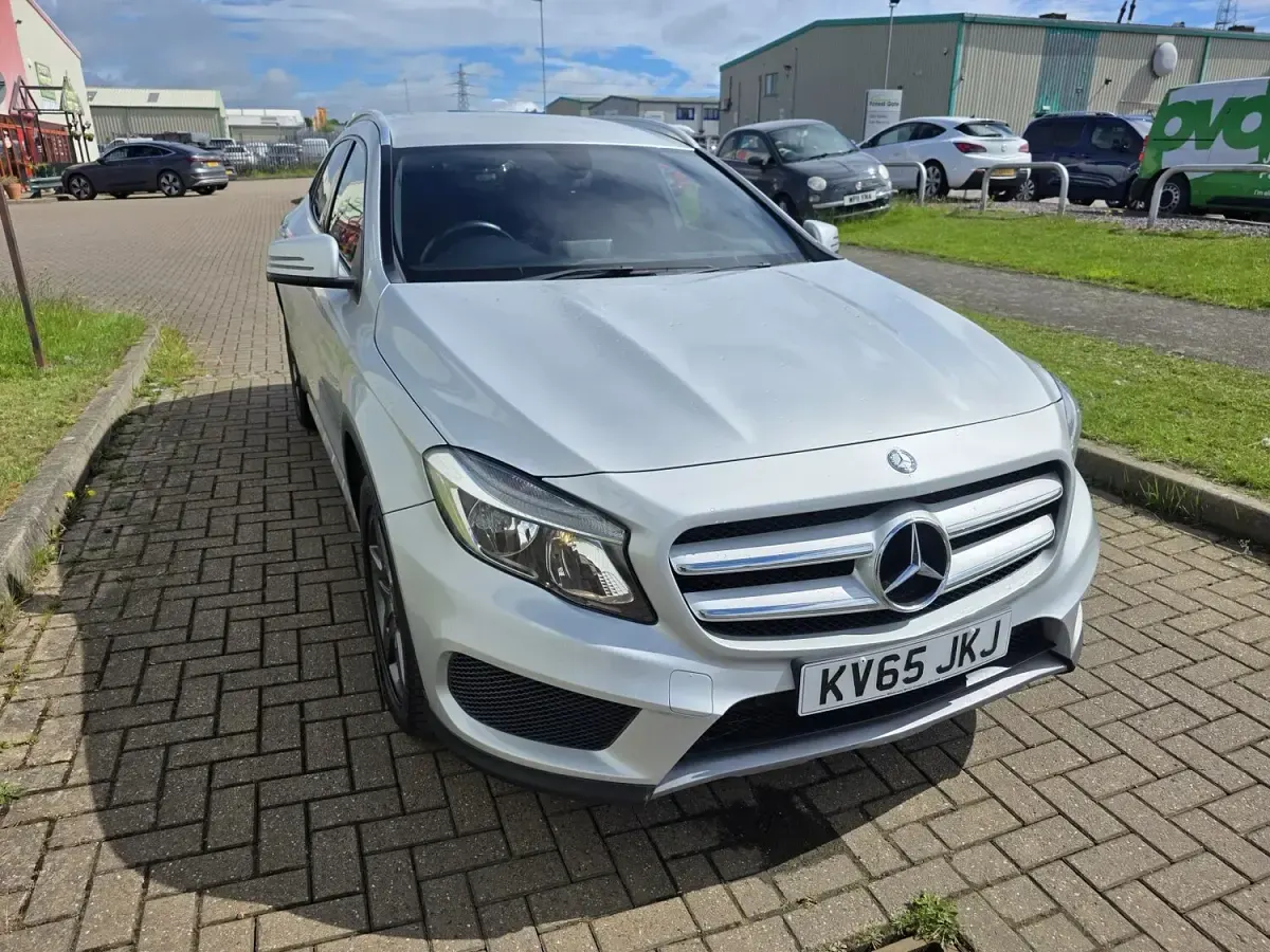 Used Mercedes GLA200 AMG line 136 HP (100 kW) 2015 Silver SUV