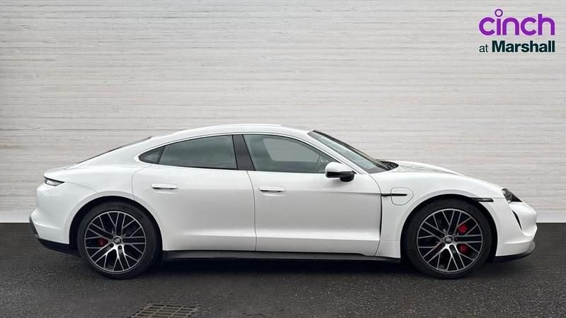 Used Porsche Taycan 419 kW (571 HP) 2021 White Sedan