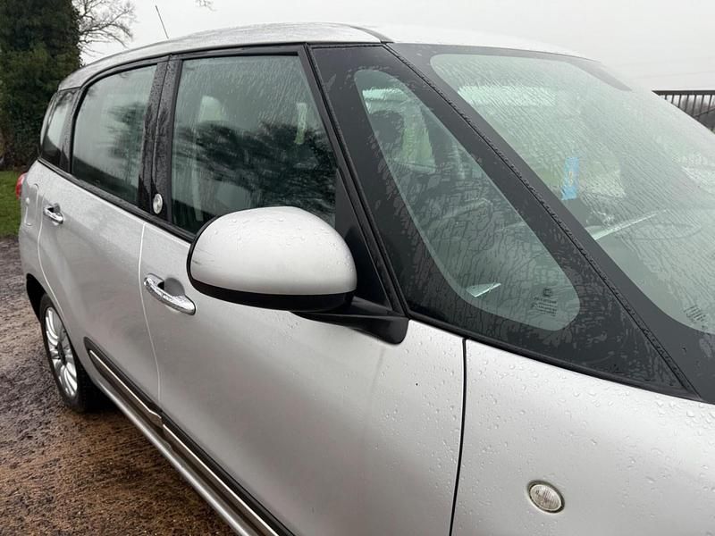 Used Fiat 500L Pop Star 85 HP (62 kW) 2014 Silver MPV