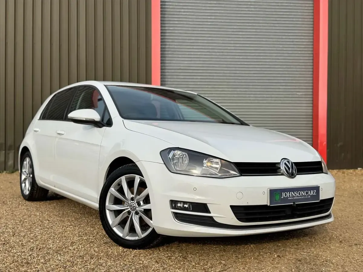 Used VW Golf VII GT 150 HP (110 kW) 2014 White Hatchback