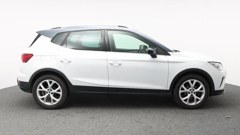 Used Seat Arona FR 110 HP (80 kW) 2023 White SUV