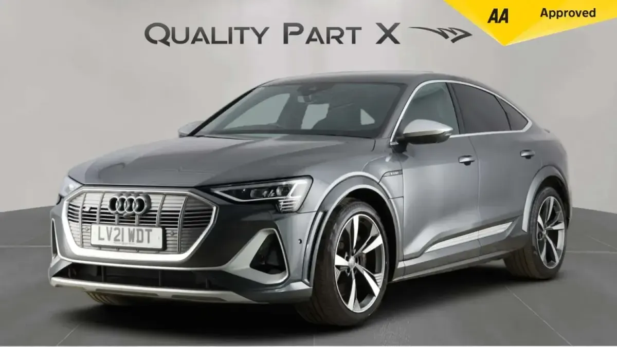 Usado Audi e-tron 369 kW (503 HP) 2021 Cinzento SUV