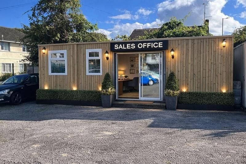 Used Ford B-MAX Zetec 95 HP (69 kW) 2016 Blue MPV