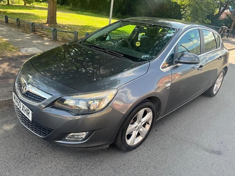 Grey Used 2010 Vauxhall Astra SRi Hatchback | £1,990 (Fair price) - Image 1/4