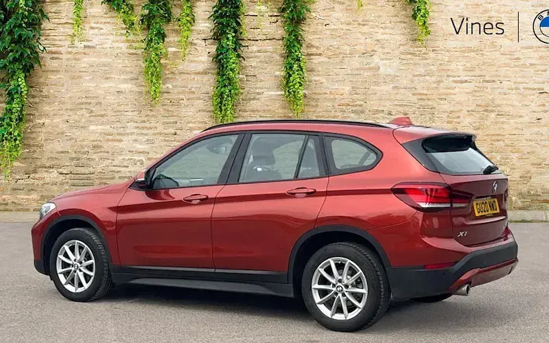 Used BMW X1 Comfort Edition 140 HP (102 kW) 2020 Orange SUV