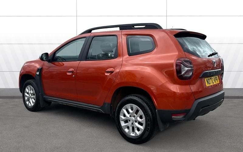 Used Dacia Duster Comfort 91 HP (66 kW) 2022 Orange SUV