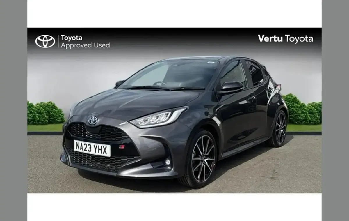 Used Toyota Yaris Sport 113 HP (83 kW) 2023 Grey Hatchback