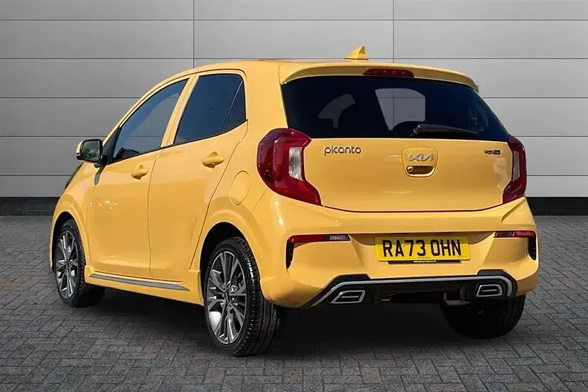Second-hand Kia Picanto GT-Line 66 CP (48 kW) 2024 Galben Hatchback
