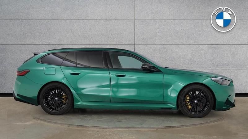 Used BMW M5 Comfort Edition 717 HP (527 kW) 2025 Green Estate