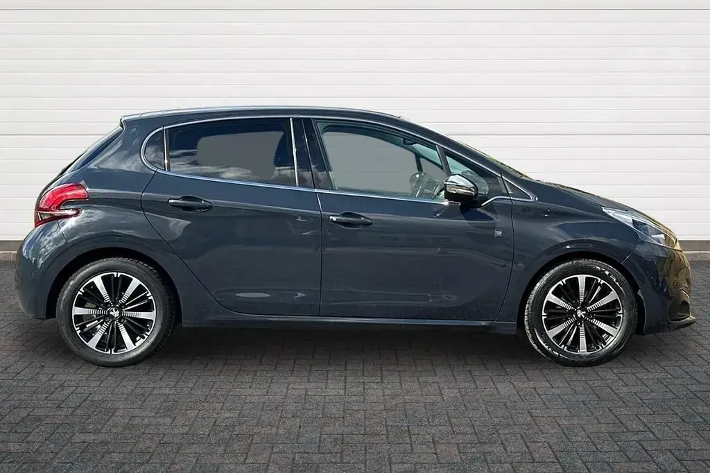 Used Peugeot 208 S 82 HP (60 kW) 2019 Grey Hatchback