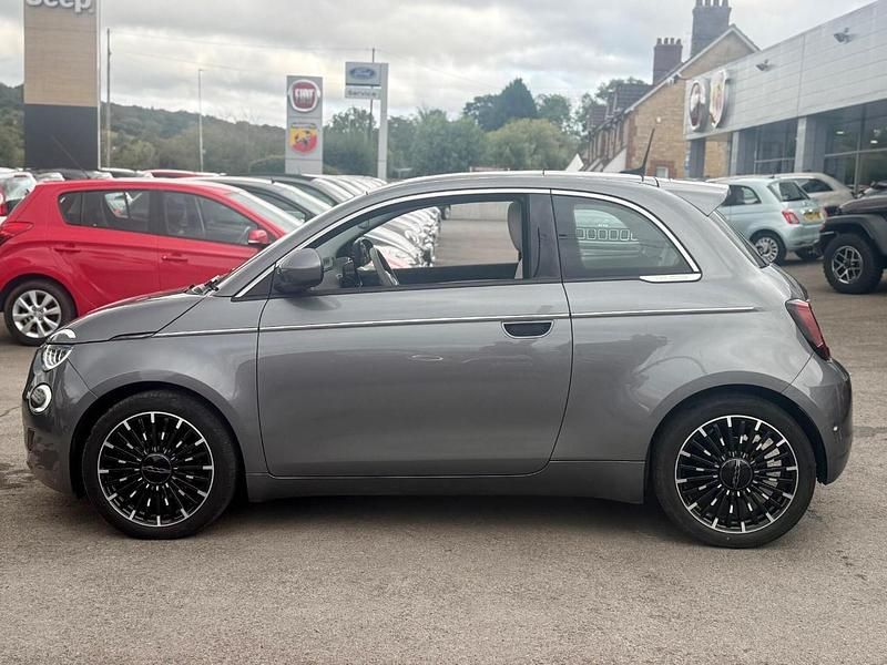 Grey Used 2021 Fiat 500e La Prima Hatchback | £15,495 (Fair price) - Image 1/4