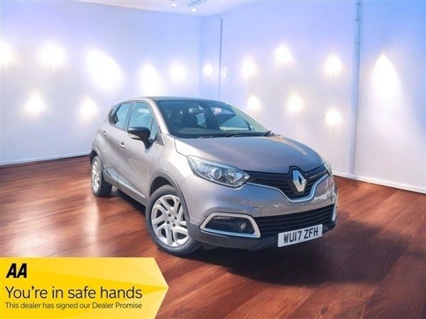 Grey Used 2017 Renault Captur Dynamique SUV | £6,495 (Fair price) - Image 1/1