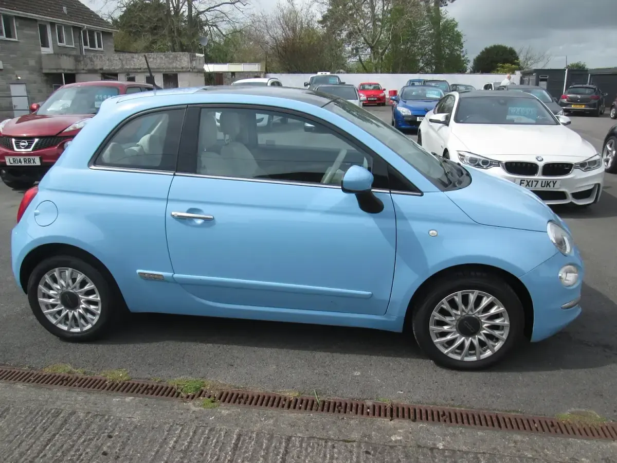Used Fiat 500 Lounge 69 HP (50 kW) 2016 Blue Hatchback