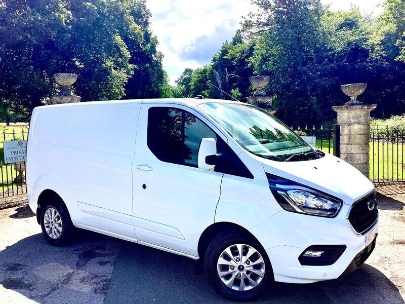 White Used 2021 Ford Transit Custom Limited Van | £9,250 (Super price) - Image 1/4