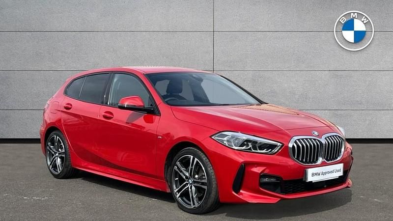 Used BMW 118 M Sport 134 HP (98 kW) 2022 Red Hatchback