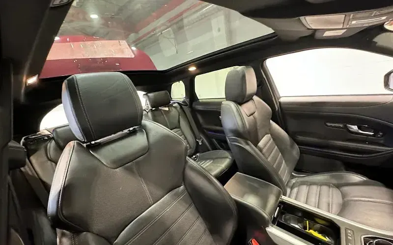 Used Land Rover Range Rover evoque HSE Dynamic 180 HP (132 kW) 2017 Red SUV