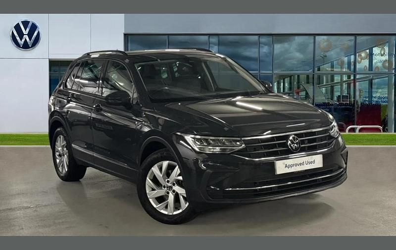 Used VW Tiguan Life 150 HP (110 kW) 2022 Grey SUV