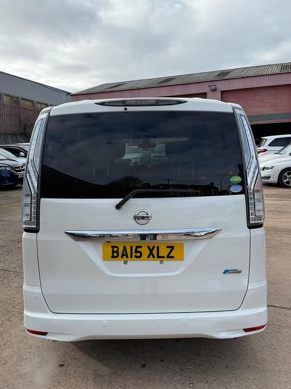 Used Nissan Serena 2015 White MPV