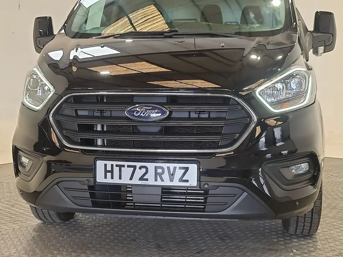 Used Ford Transit Custom Limited 130 HP (95 kW) 2023 Black Van