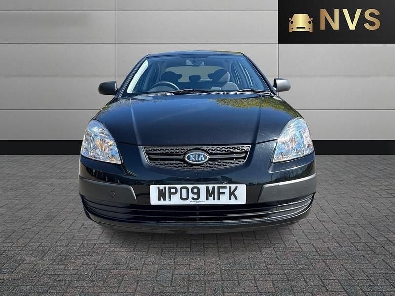 Used Kia Rio 95 HP (69 kW) 2009 Black Hatchback