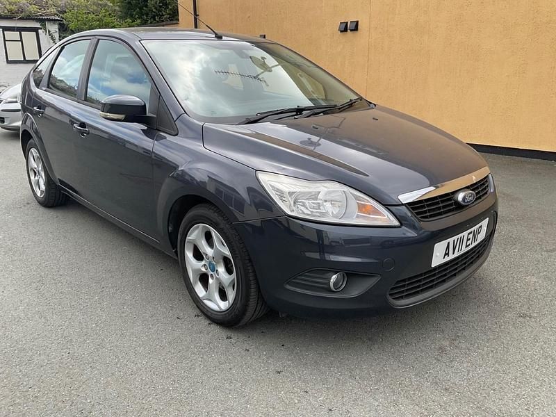 Begagnad Ford Focus Sport 2011 Grå Halvkombi