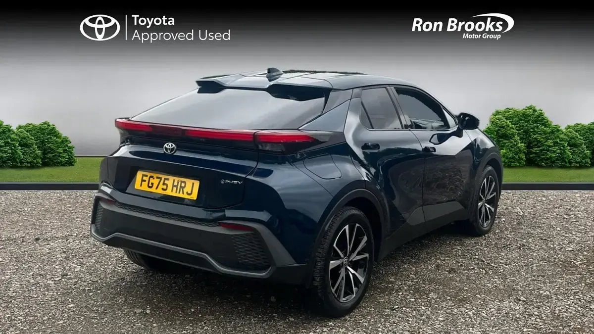 Used Toyota C-HR Design 2025 Blue SUV