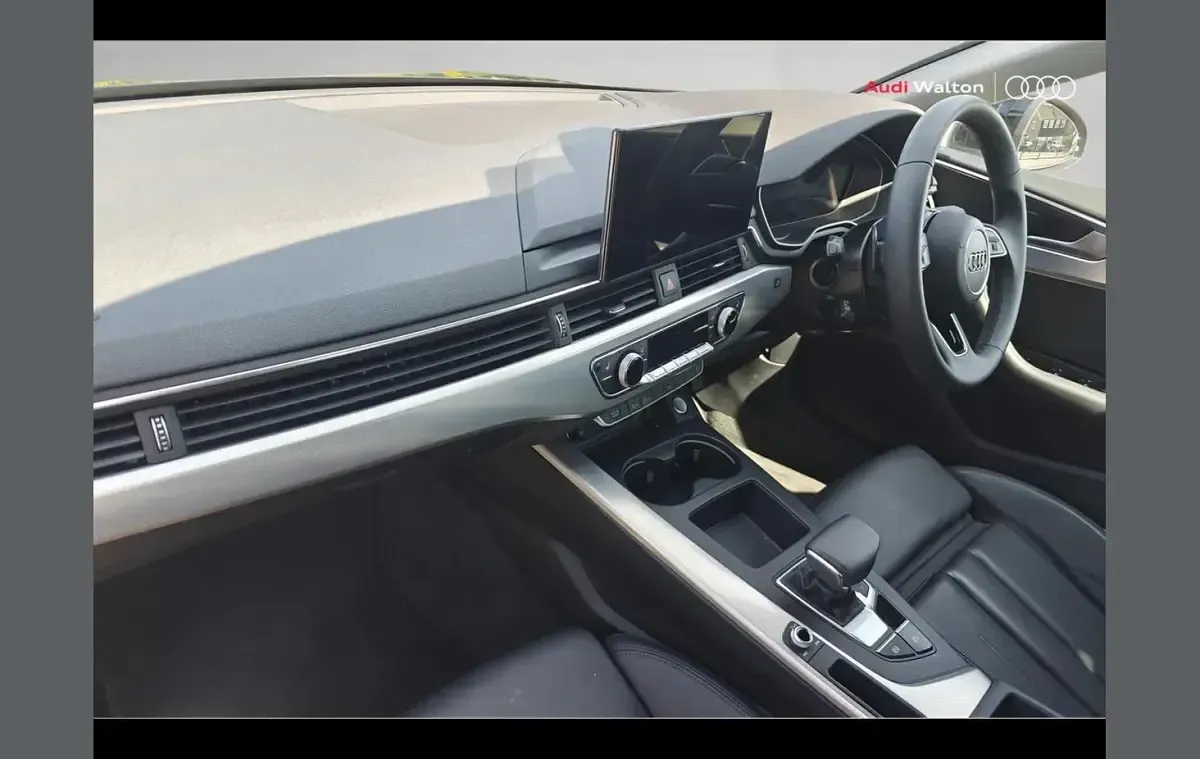 Second-hand Audi A5 Sport 147 CP (108 kW) 2023 Negru Coupe