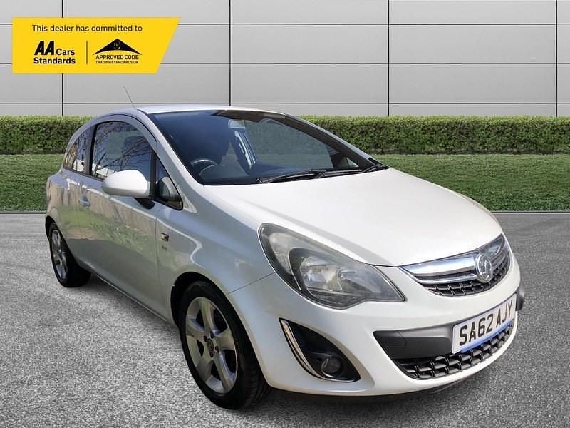 Used Vauxhall Corsa 2012 White Hatchback