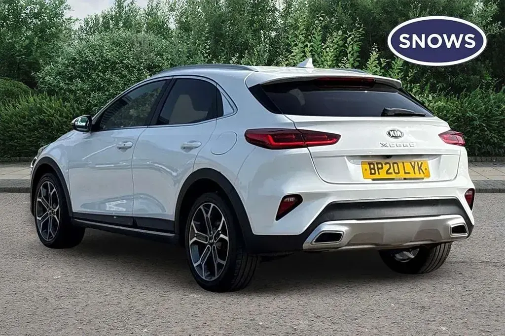 Used Kia XCeed 140 HP (102 kW) 2020 Fusion white SUV