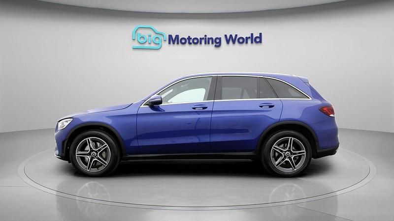 Used Mercedes GLC300 AMG line 258 HP (189 kW) 2022 Blue Estate