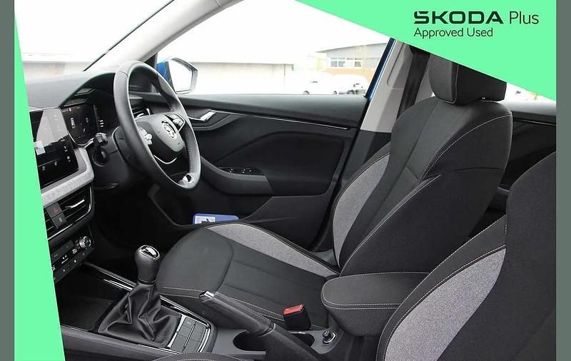 Used Skoda Kamiq SE 94 HP (69 kW) 2024 Race blue metallic SUV