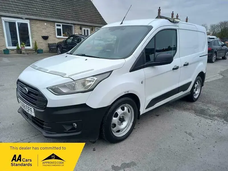 Used Ford Transit Connect 100 HP (73 kW) 2018 White MPV